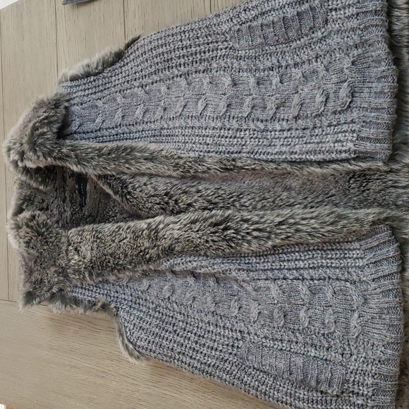 Zara Faux Fur Cable Knit Vest - Picture 1 of 11